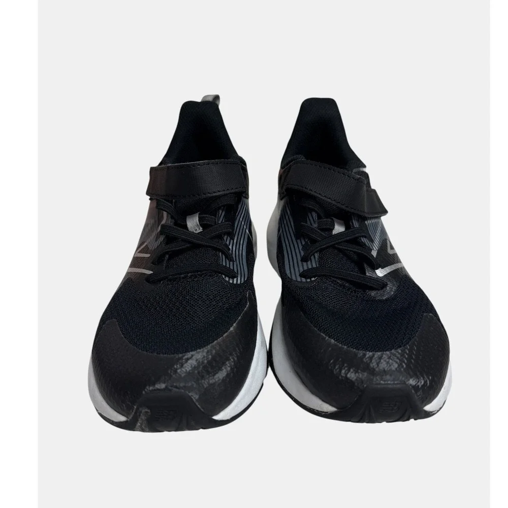 New Balance Rave Run v2 Sneakers BIG KIDS 5.5 Black Gray Athletic Running Shoes